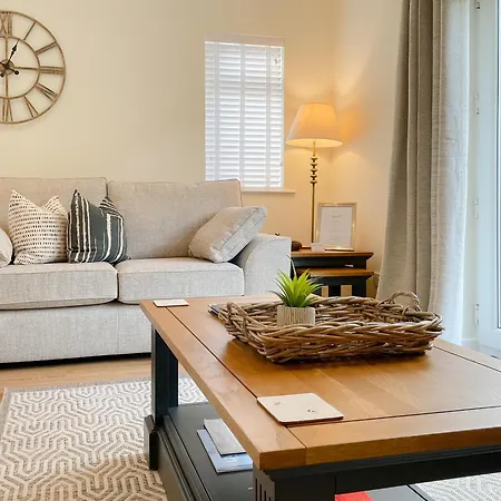 Oakvale - Acorn Holiday home