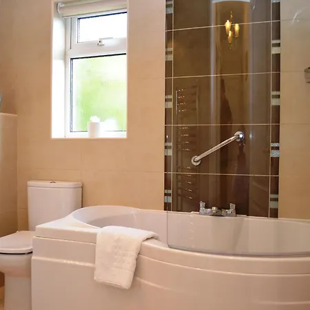 Oakvale - Acorn * Braithwaite